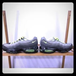 Nike | Men’s Air Max ‘95 OG Neon Green & Gray